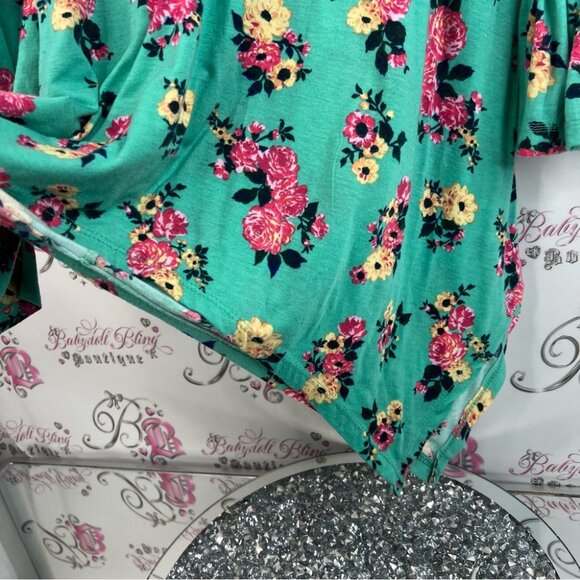 Bobbie Brooks long sleeve asymmetrical hem fairy flowers Teal Floral Blouse - Picture 5 of 14